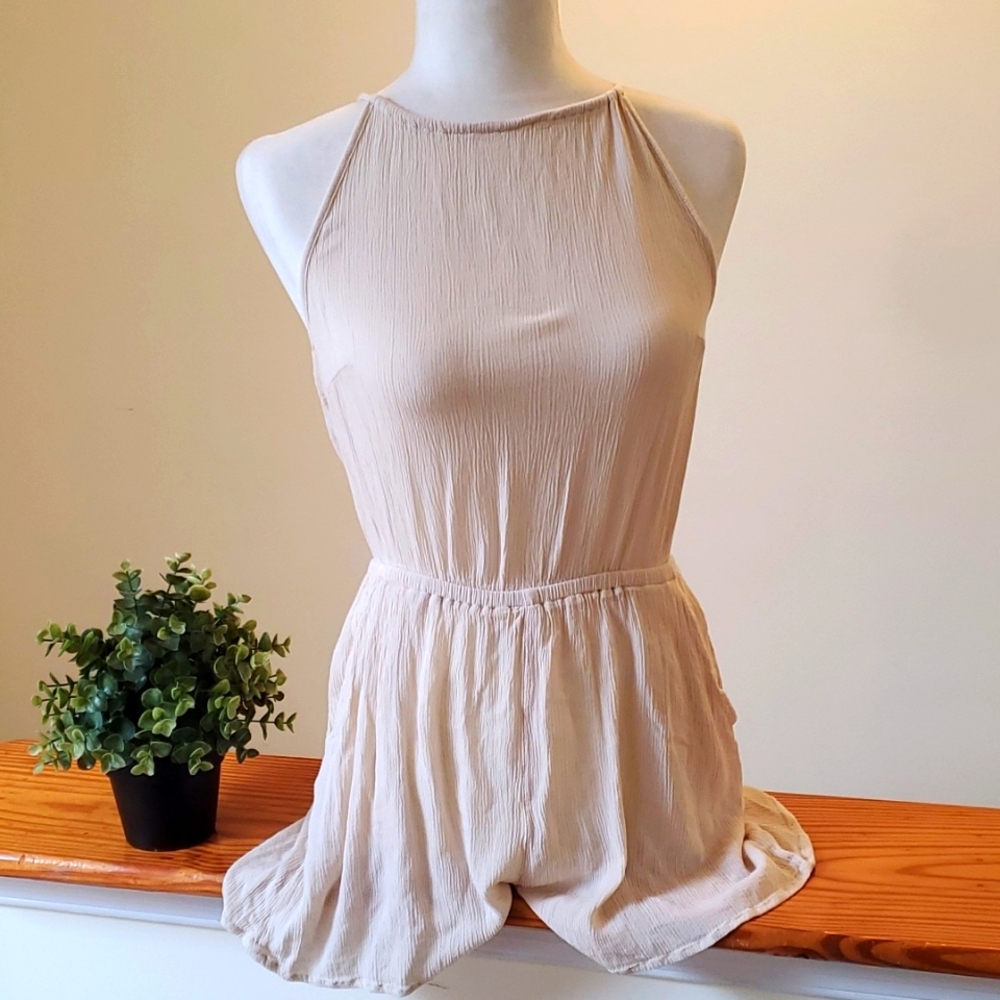 H&M Divided Ivory Romper Size 6